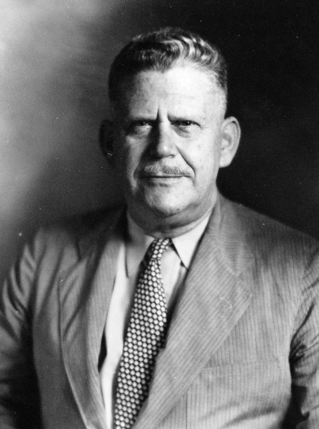 1938 U.S. Navy portrait of Captain Holden C. Richardson in uniform